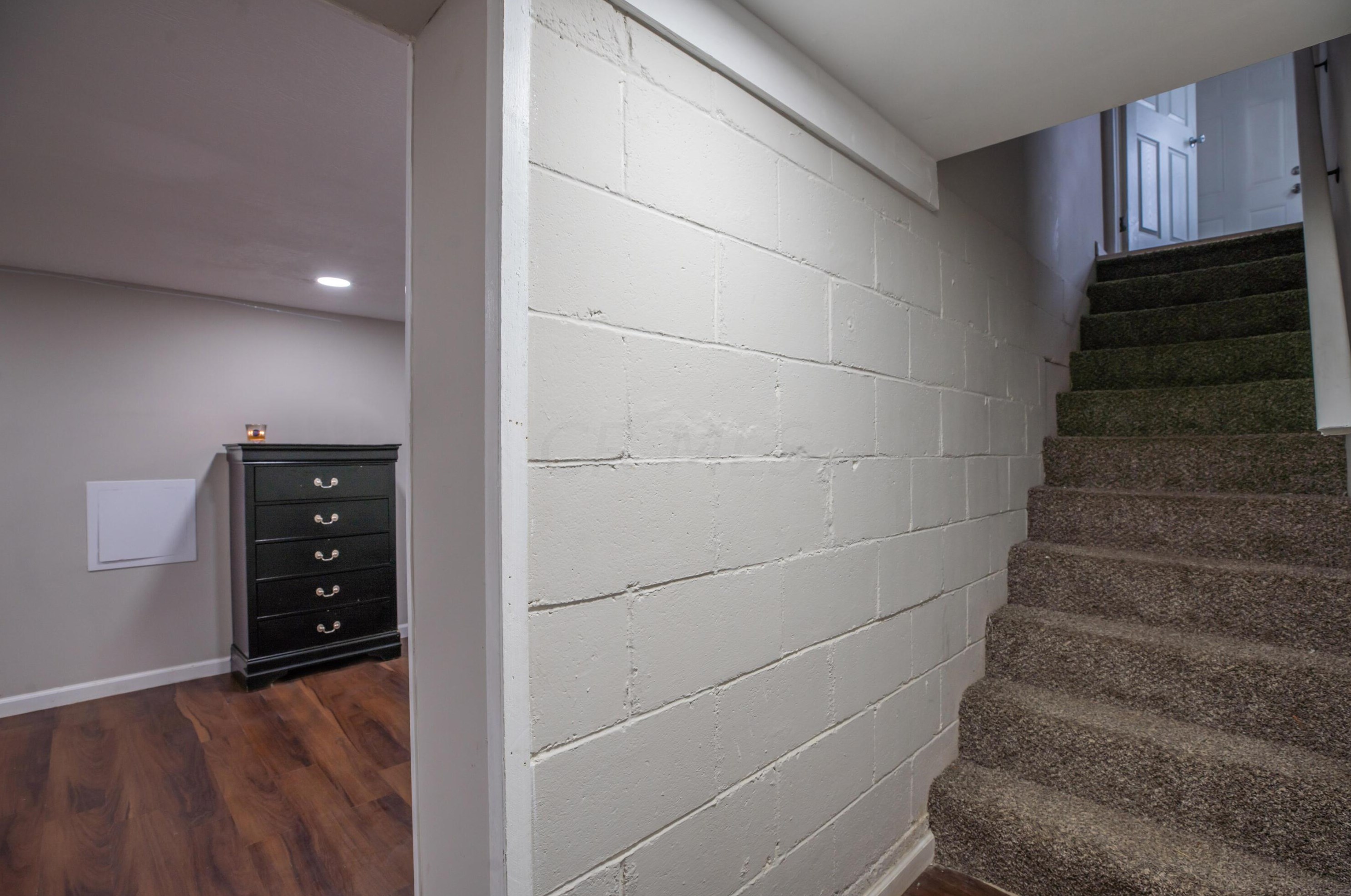 2203 Grasmere Ave, Columbus OH 43211-2142 exterior