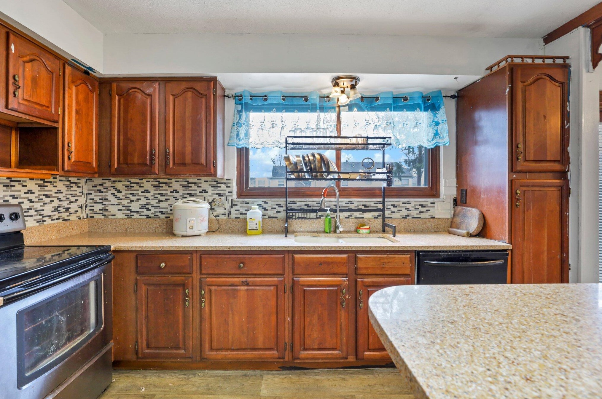 2227 Balmoral Rd, Columbus OH  43229-5734 exterior