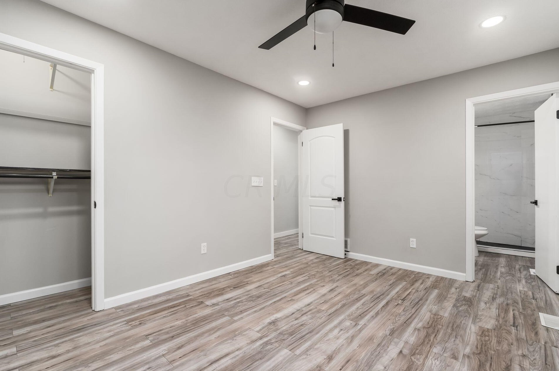 4043 Alton Darby Creek Rd, Hilliard OH  43026-9438 exterior