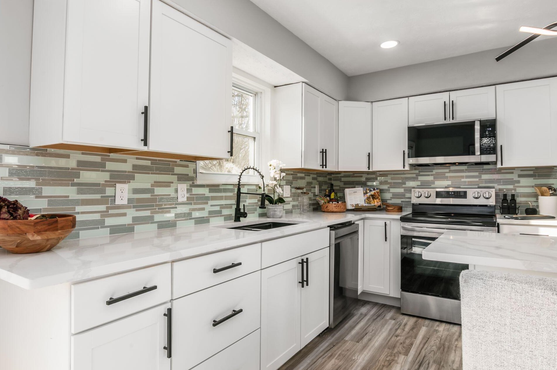 4043 Alton Darby Creek Rd, Hilliard OH  43026-9438 exterior