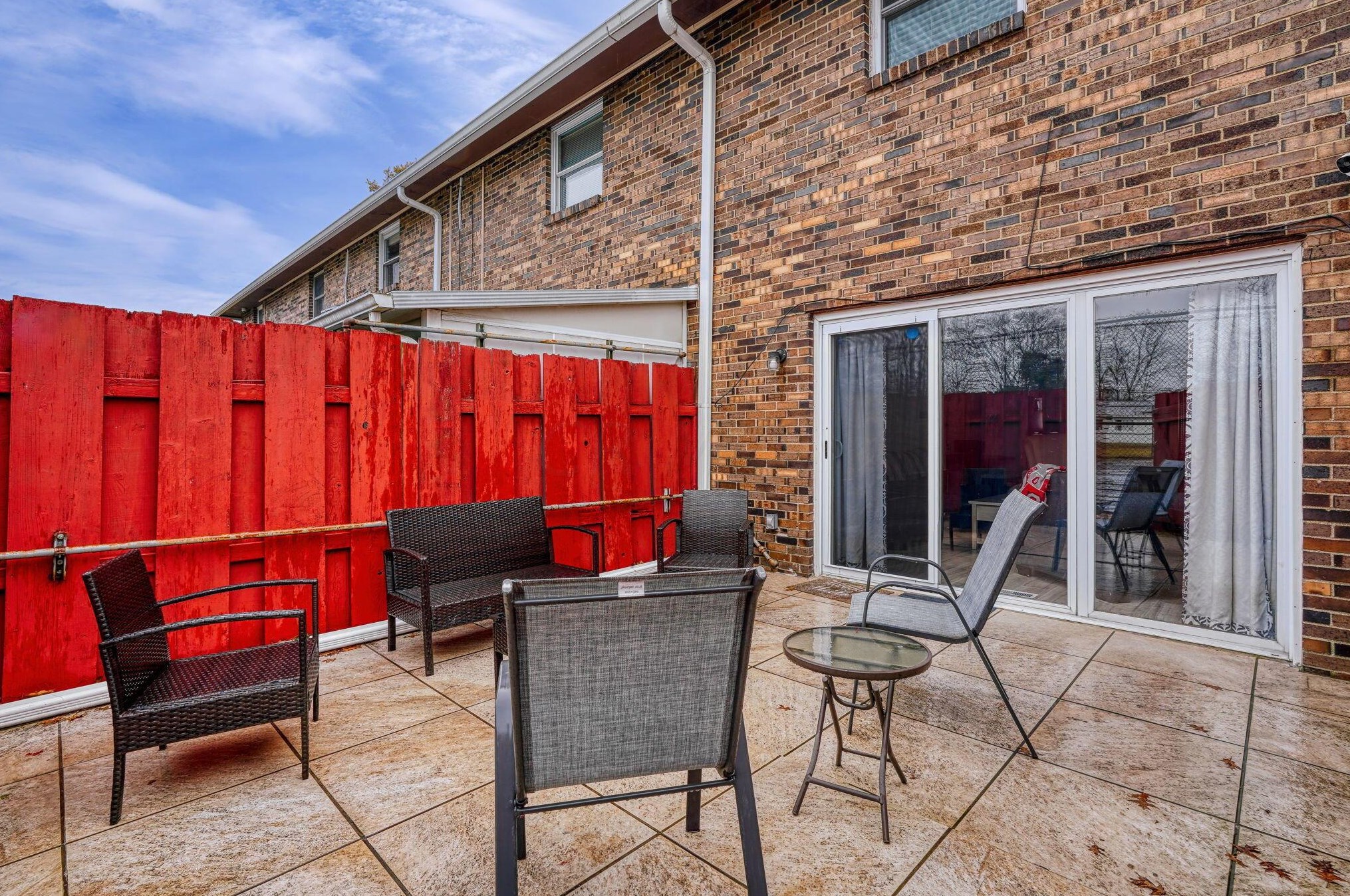 1313 Woodbrook Ln, Columbus OH  43223-3247 exterior