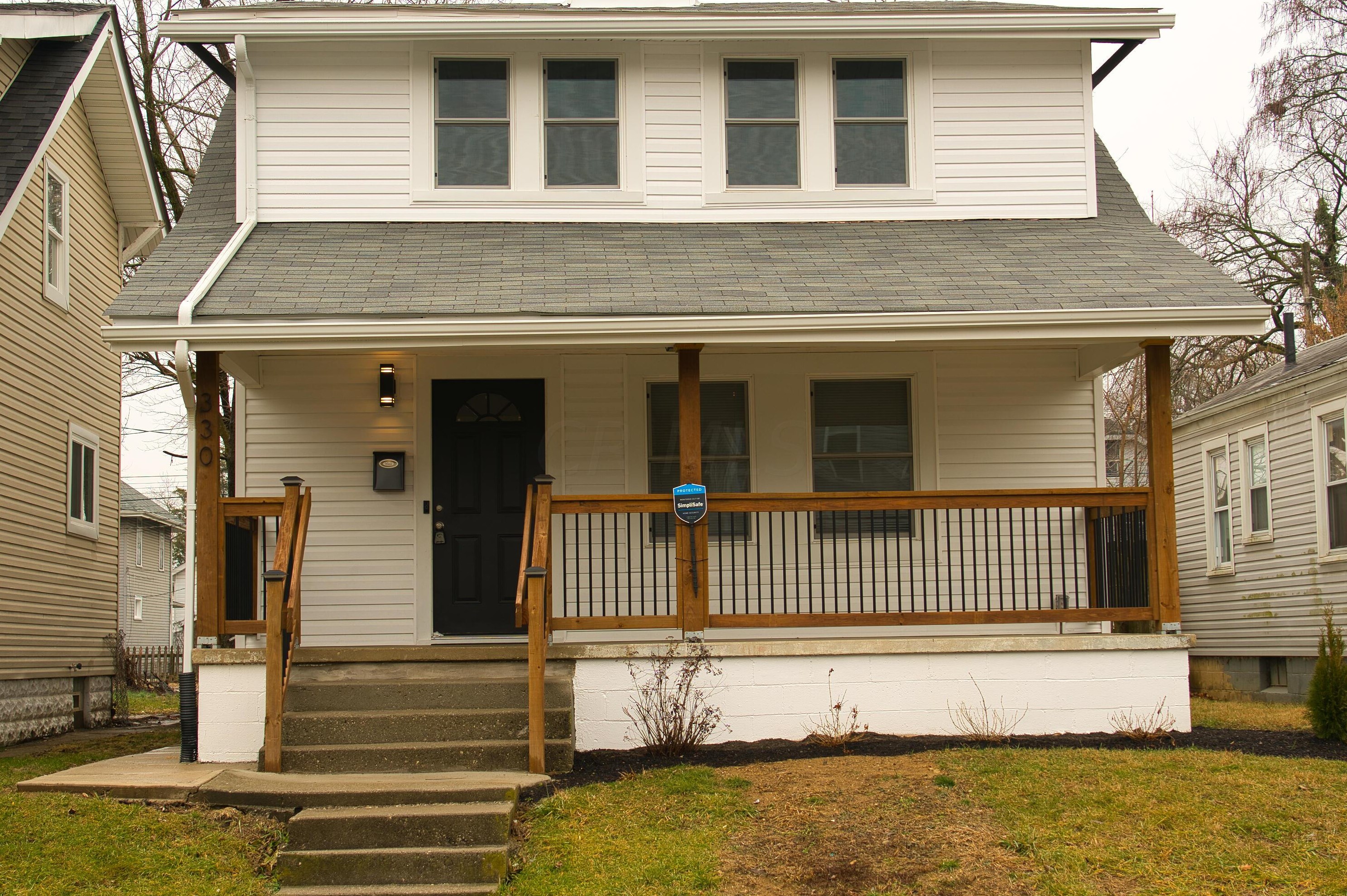 330 Eureka Ave, Columbus, OH 43204-3720