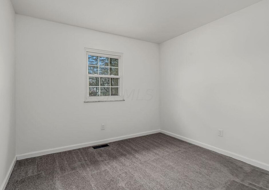 412 Denwood Dr, Columbus OH  43230-2012 exterior