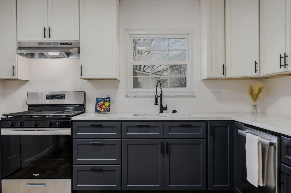 412 Denwood Dr, Columbus OH  43230-2012 exterior