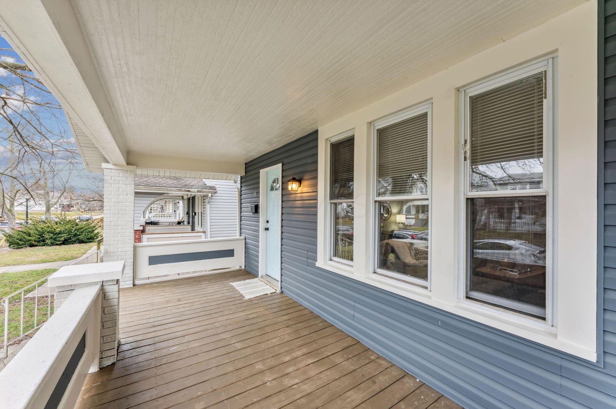 36 Roys Ave, Columbus OH  43204-2631 exterior