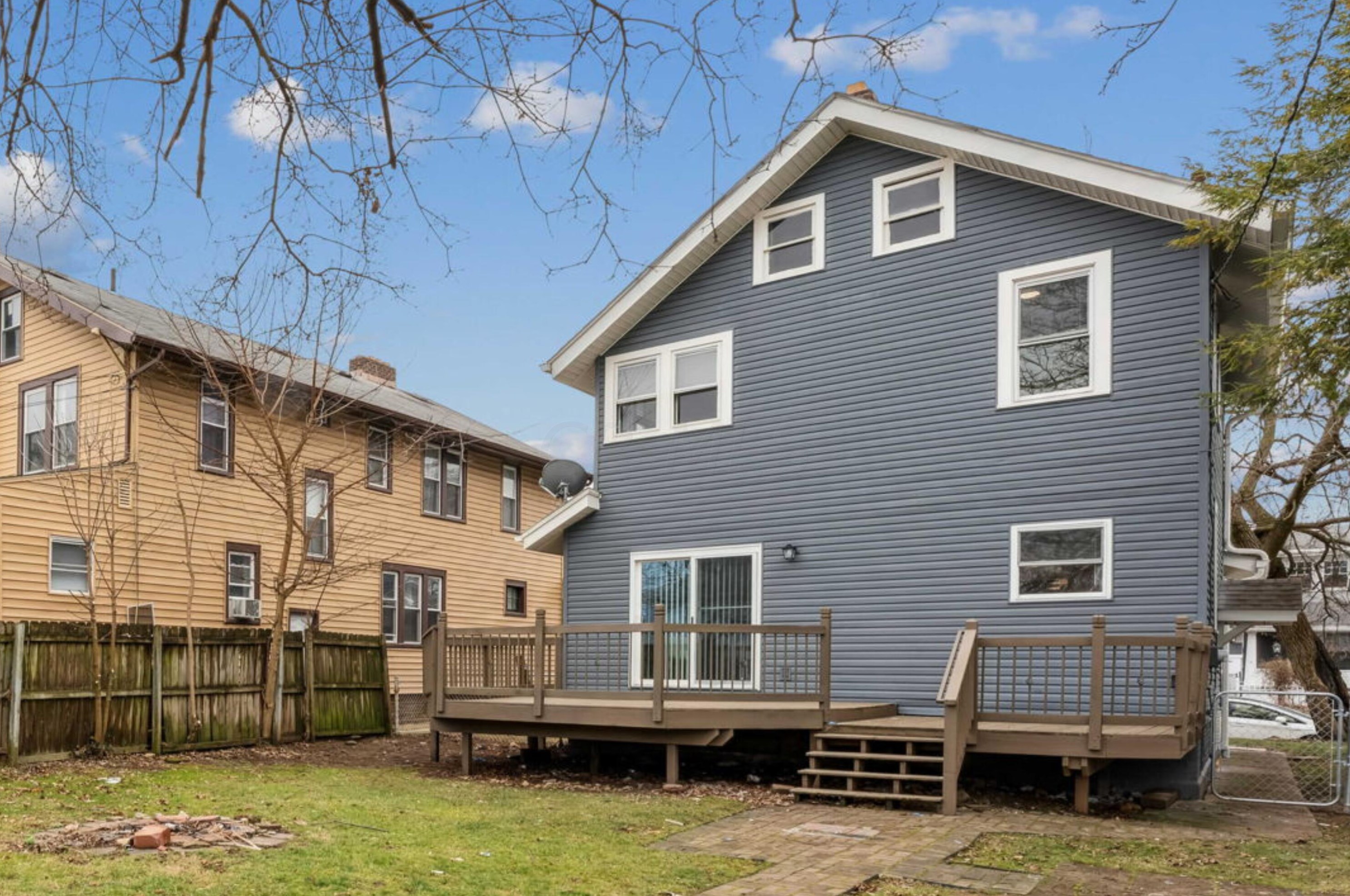 36 Roys Ave, Columbus OH  43204-2631 exterior