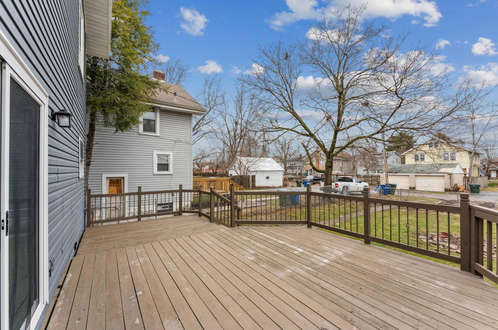 36 Roys Ave, Columbus OH  43204-2631 exterior