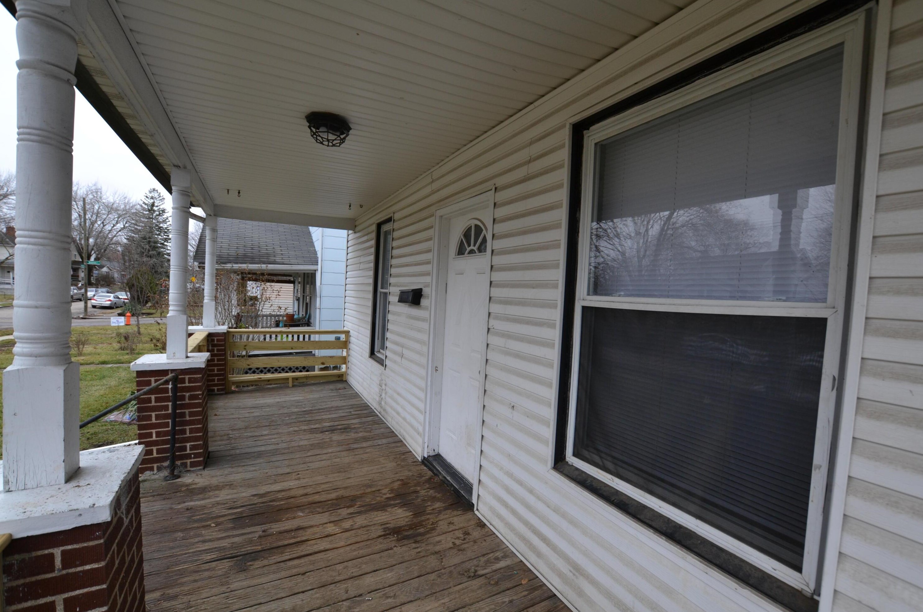1578 Manchester Ave, Columbus, OH 43211-1536