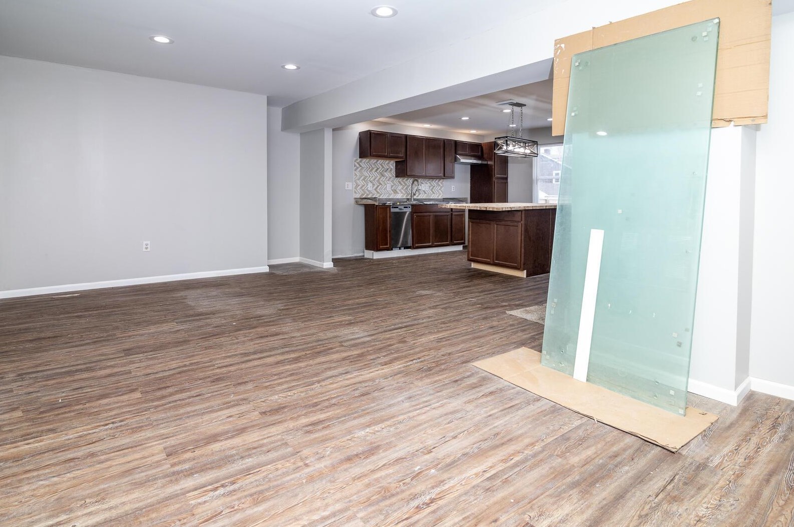 1065 16 Ave, Columbus OH 43211-2423 exterior