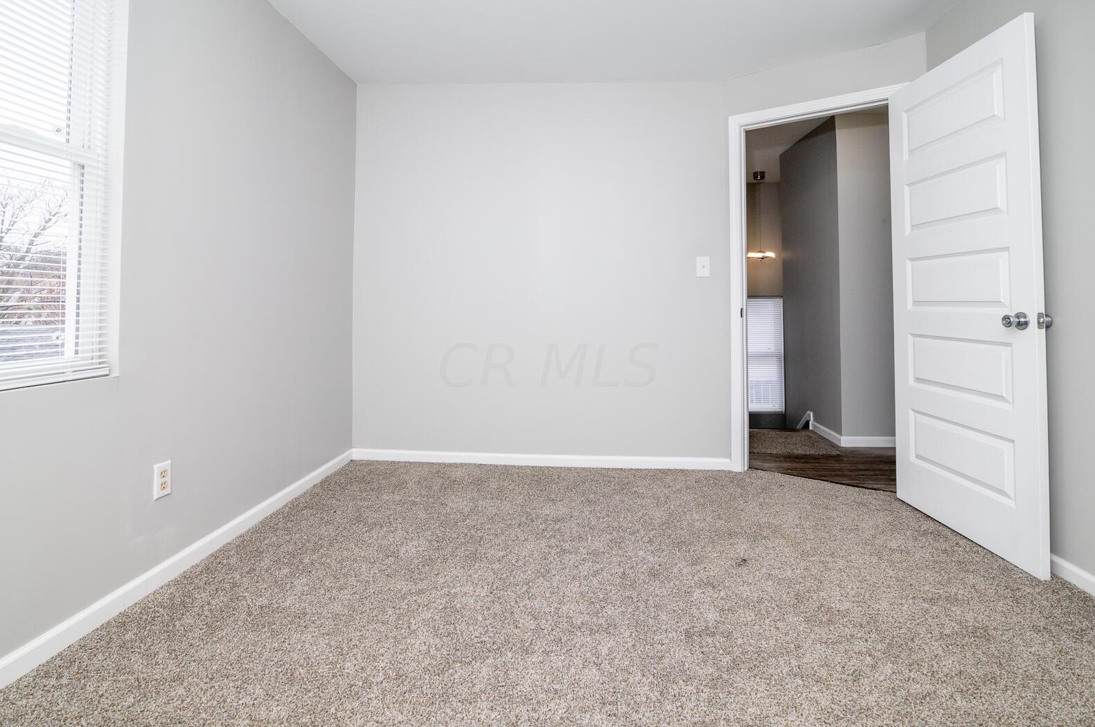 1065 16 Ave, Columbus OH 43211-2423 exterior