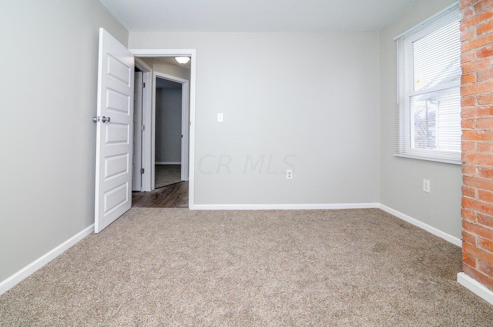 1065 16 Ave, Columbus OH 43211-2423 exterior