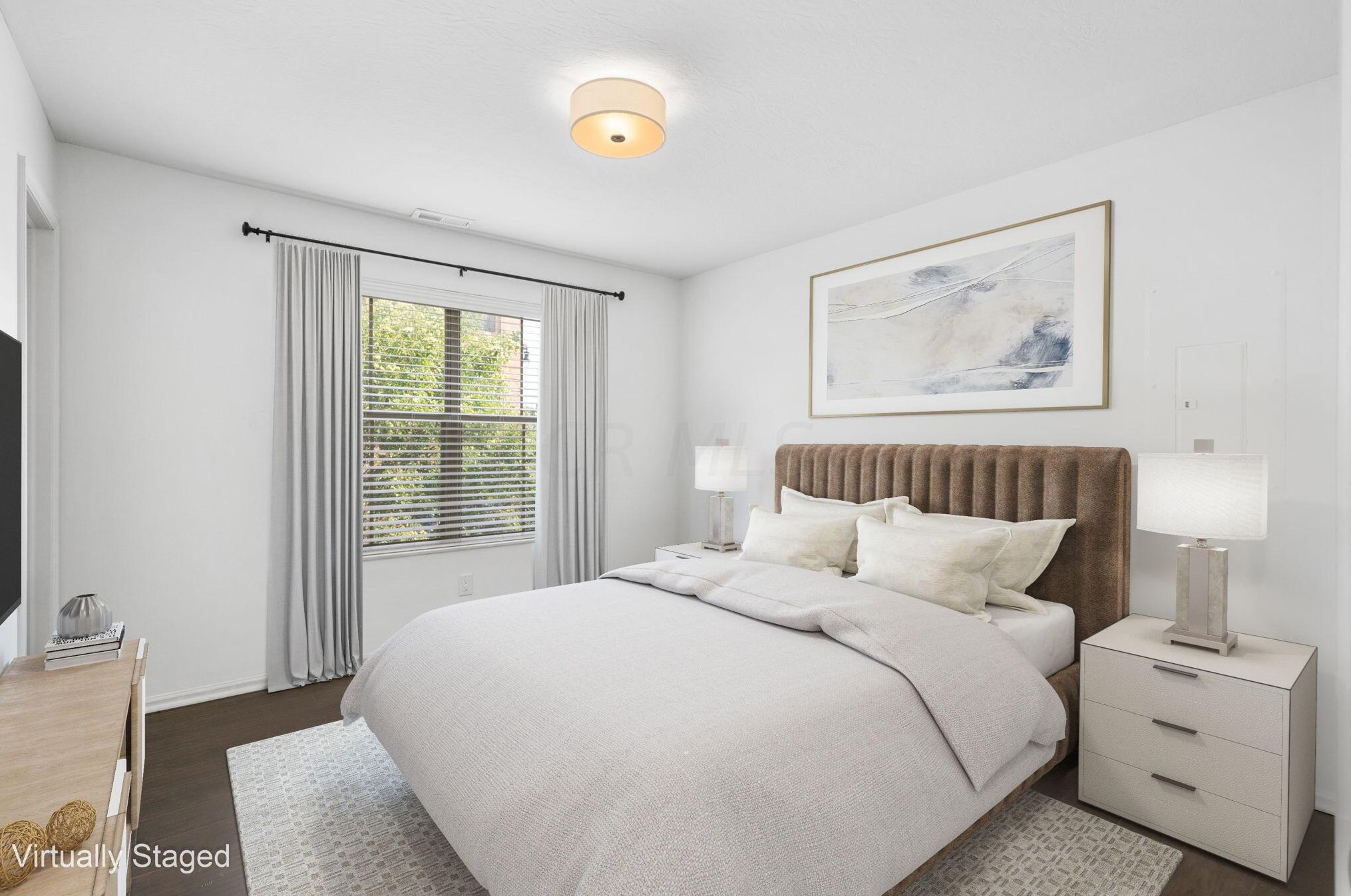 3 Lincoln St, Columbus OH  43215-1673 exterior