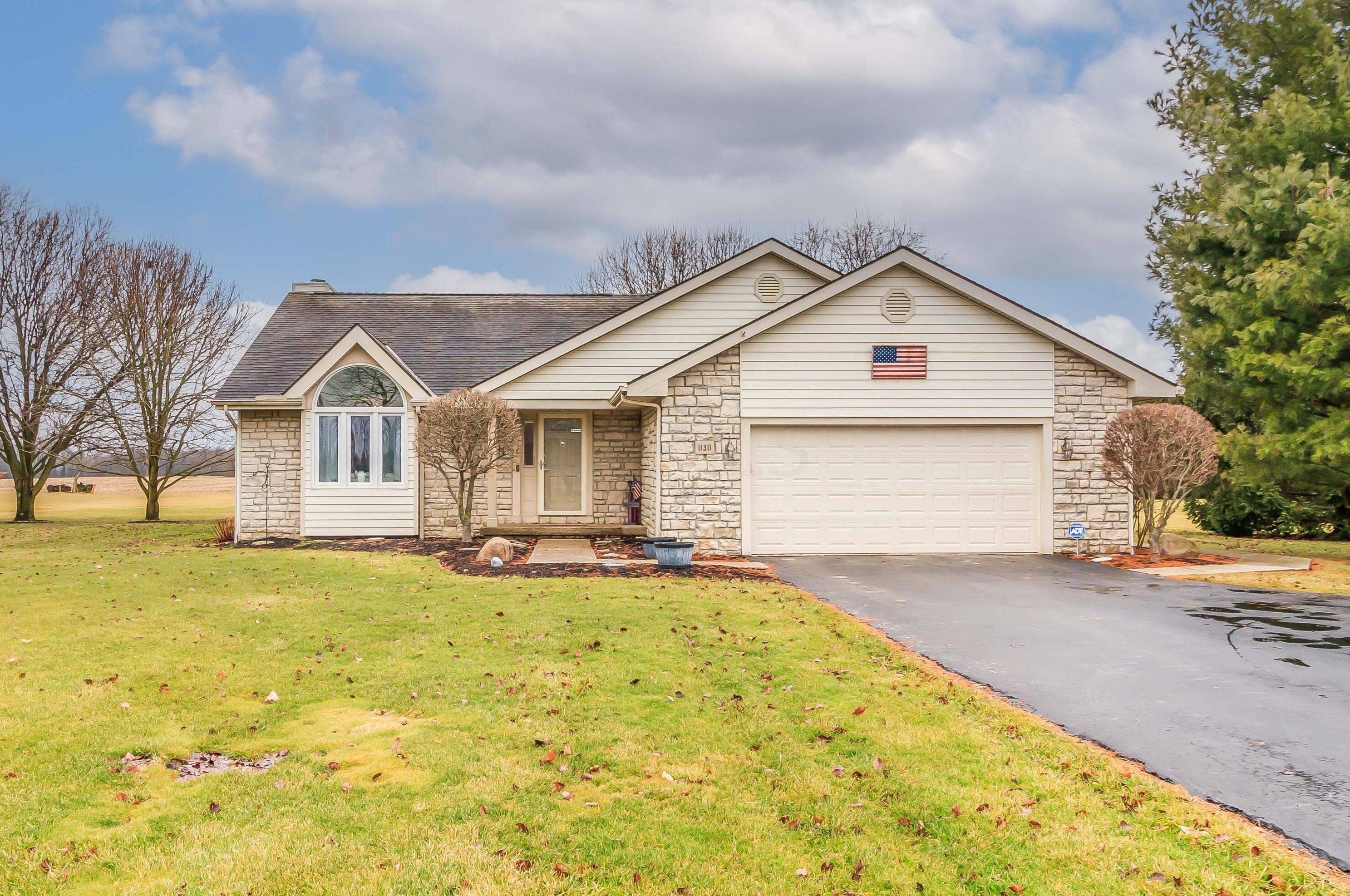 11311 Palmer Rd, Pataskala, OH 43062