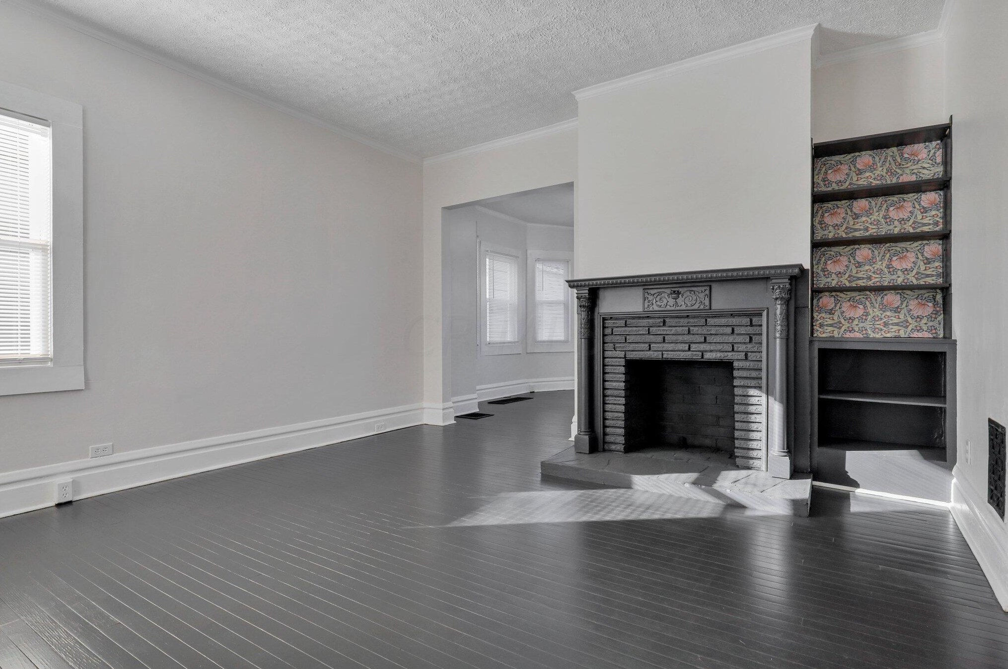 223 Monroe Ave, Columbus OH 43203-1443 exterior