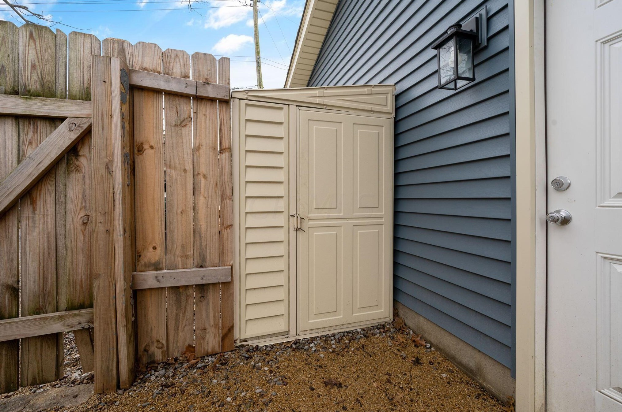 1529 Star Ave, Columbus OH  43212-2814 exterior