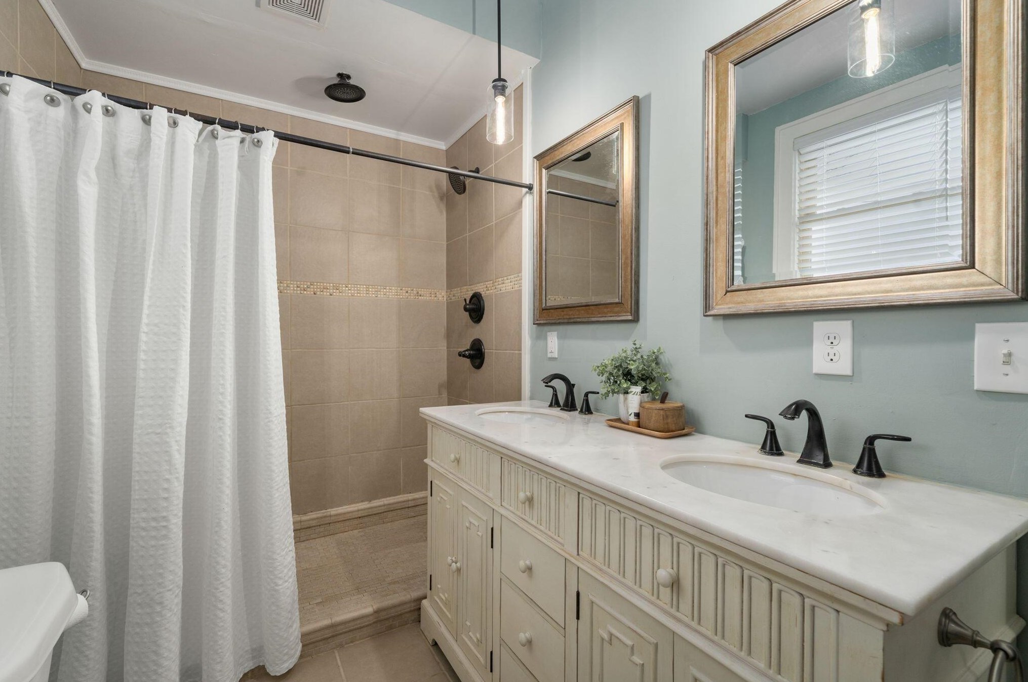 1529 Star Ave, Columbus OH  43212-2814 exterior