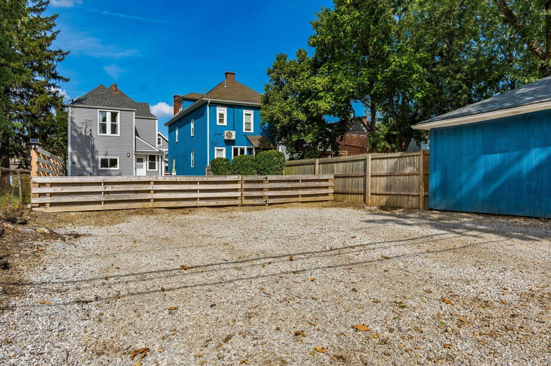 675 Siebert St, Columbus OH  43206-2929 exterior