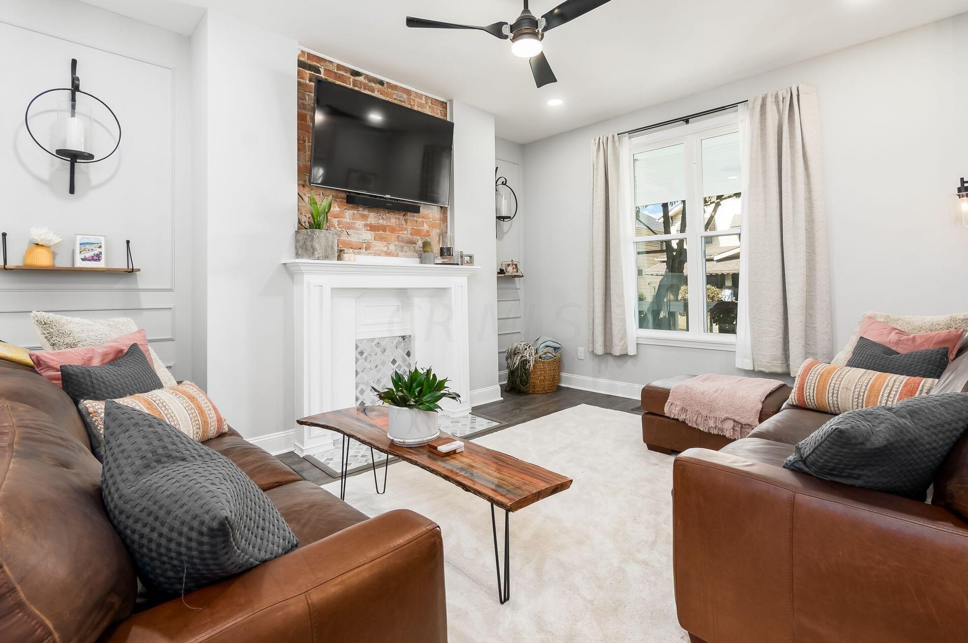 675 Siebert St, Columbus OH  43206-2929 exterior