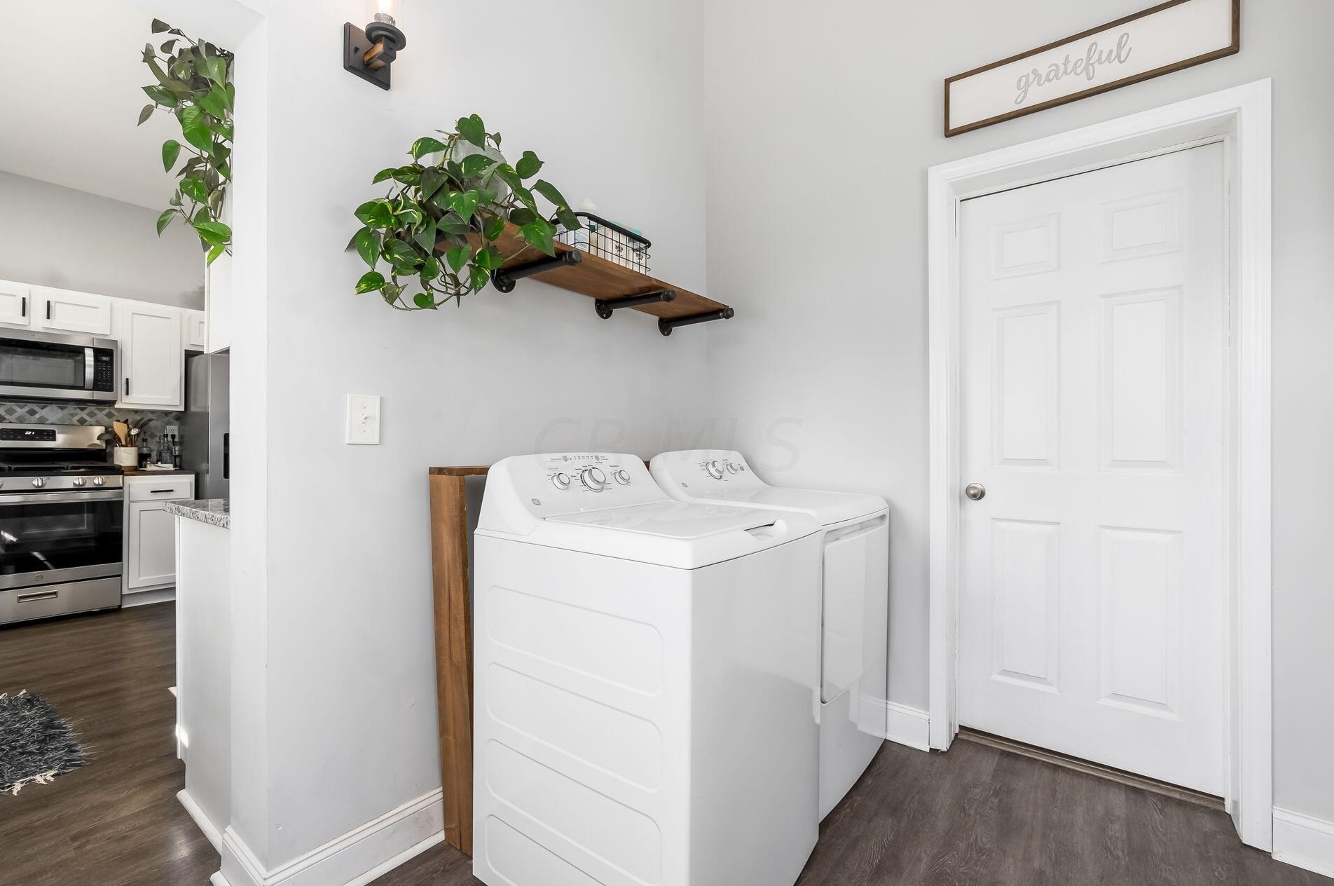 675 Siebert St, Columbus OH  43206-2929 exterior