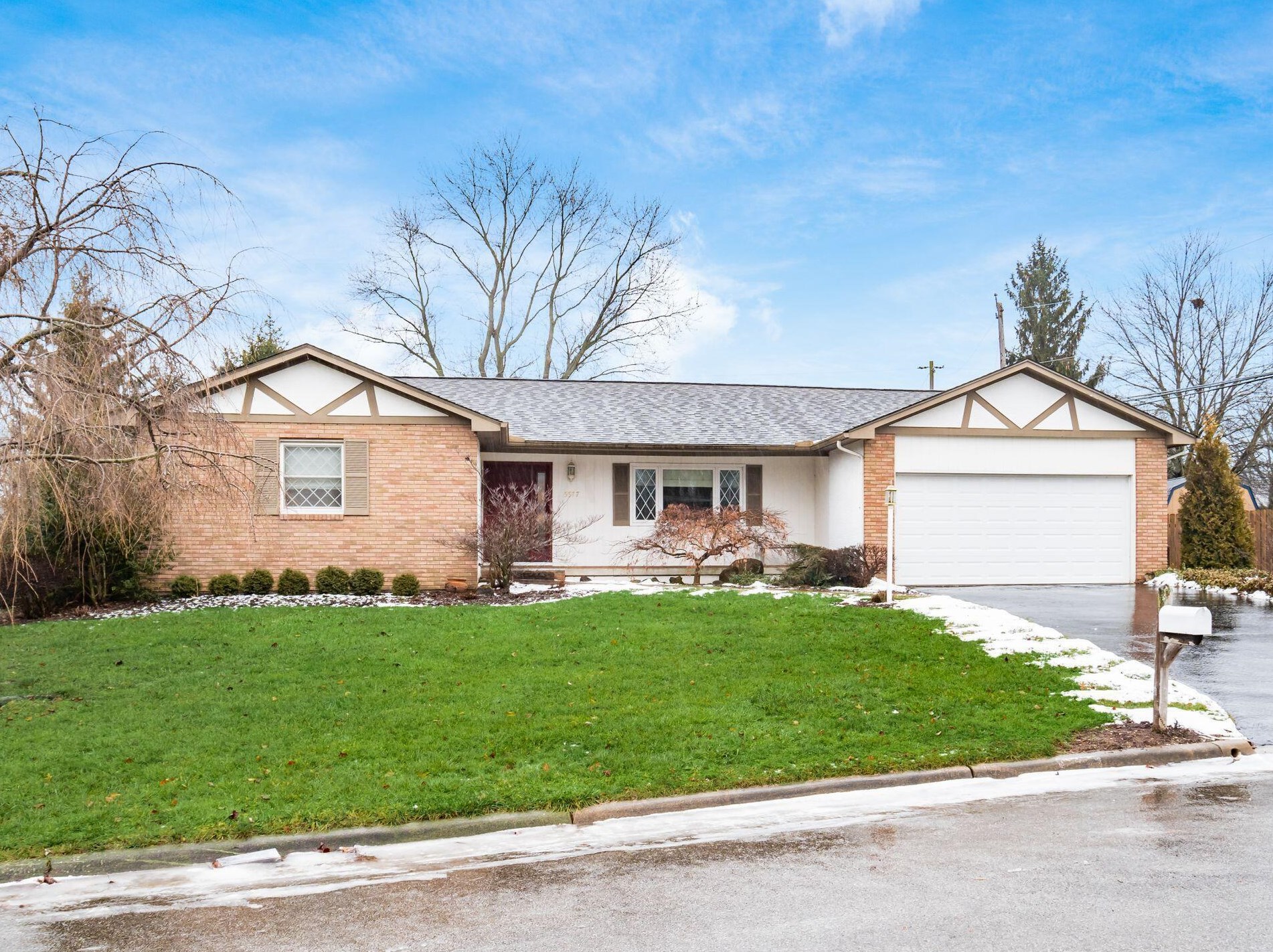 5577 Millington Rd, Columbus, OH 43235-4068