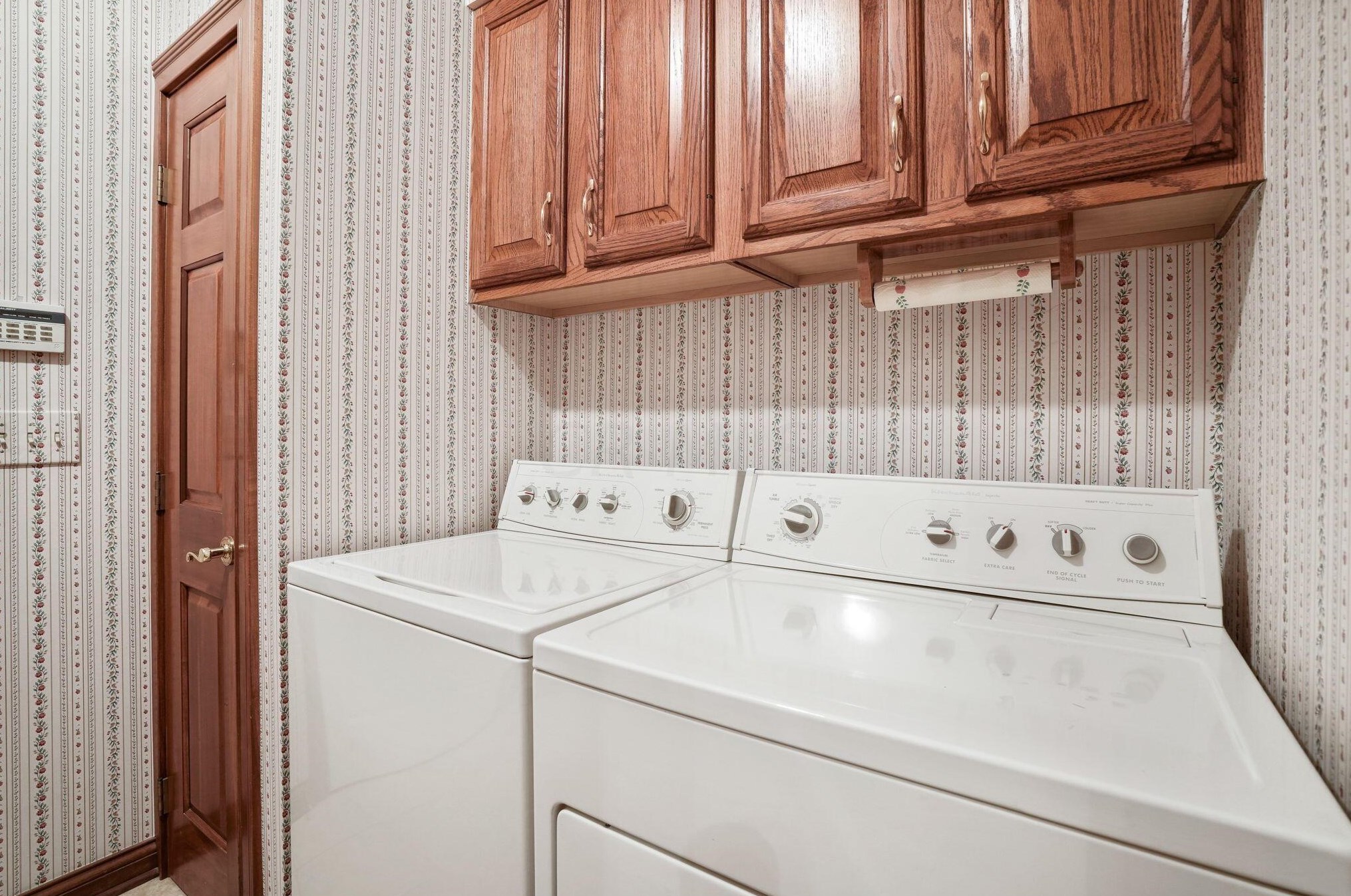 5043 Breckenhurst Dr, Hilliard OH  43026-8660 exterior