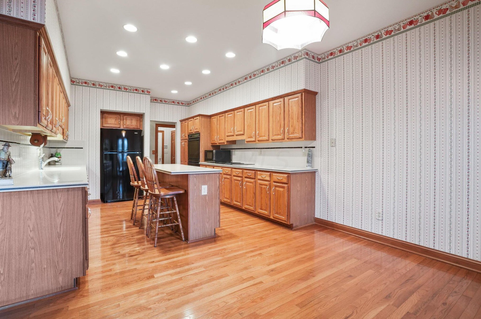 5043 Breckenhurst Dr, Hilliard OH  43026-8660 exterior