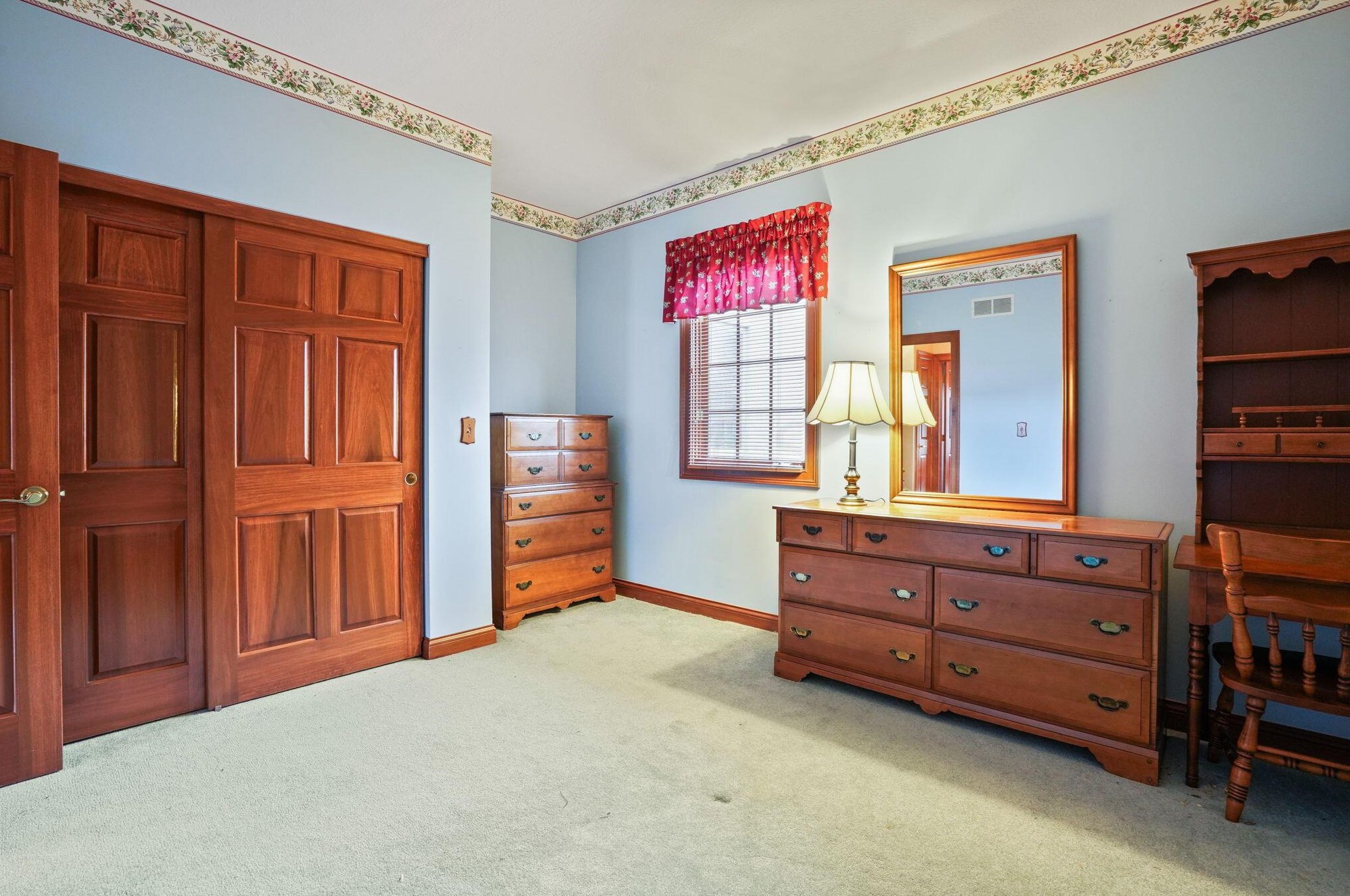 5043 Breckenhurst Dr, Hilliard OH  43026-8660 exterior
