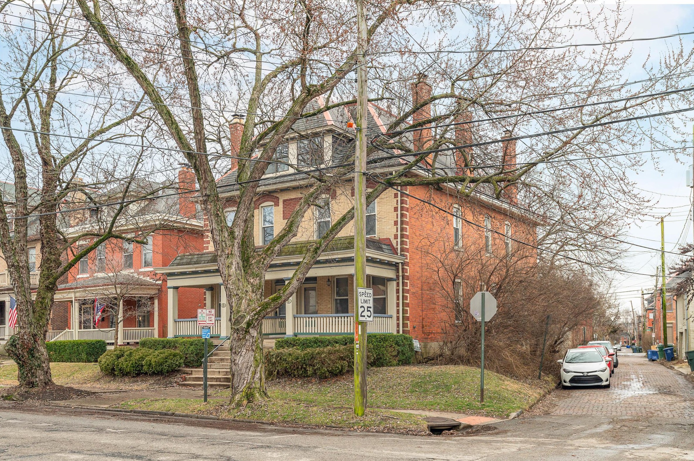 239 1st Ave, Columbus, OH 43201-3431