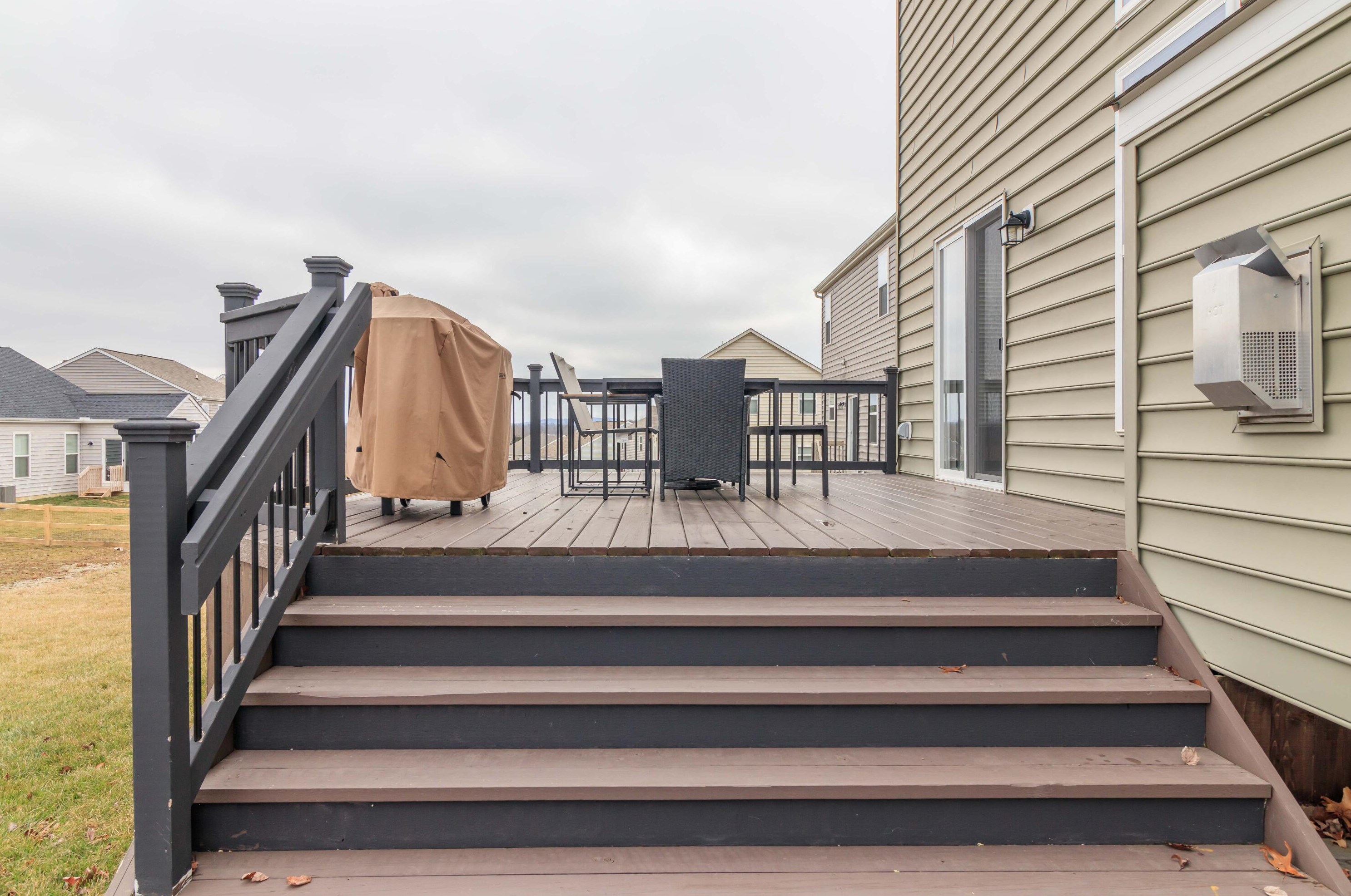 2363 Pine Crest Dr, Lancaster OH  43130-7731 exterior