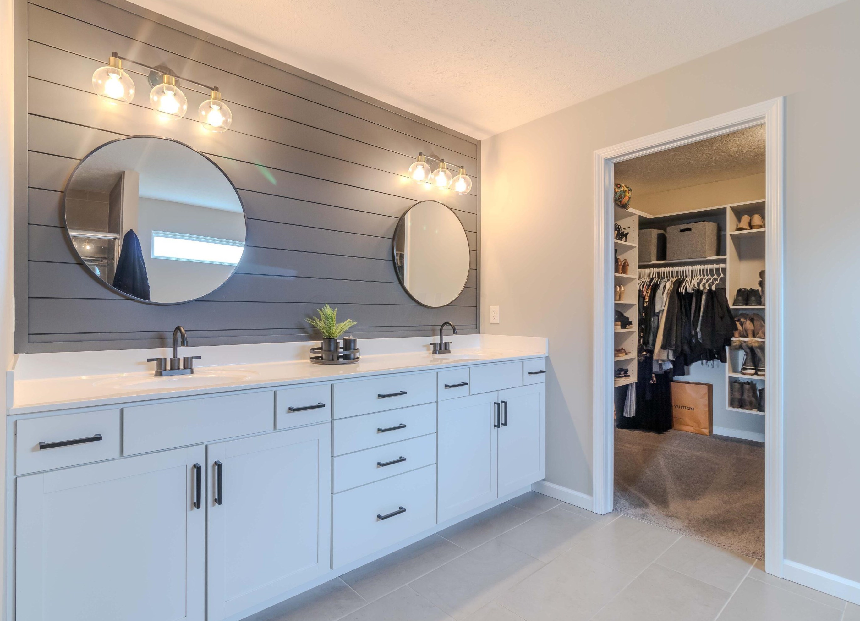 2363 Pine Crest Dr, Lancaster OH  43130-7731 exterior