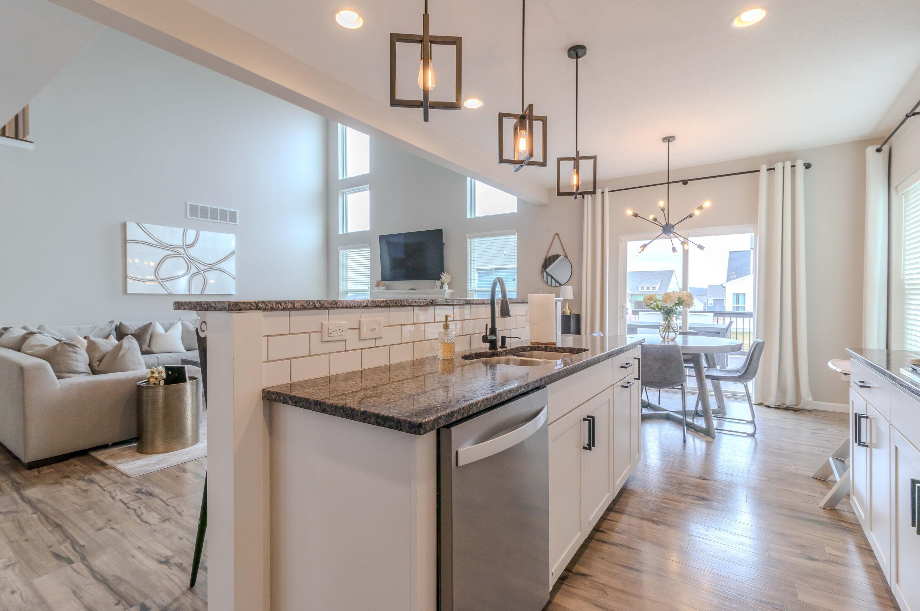 2363 Pine Crest Dr, Lancaster OH  43130-7731 exterior