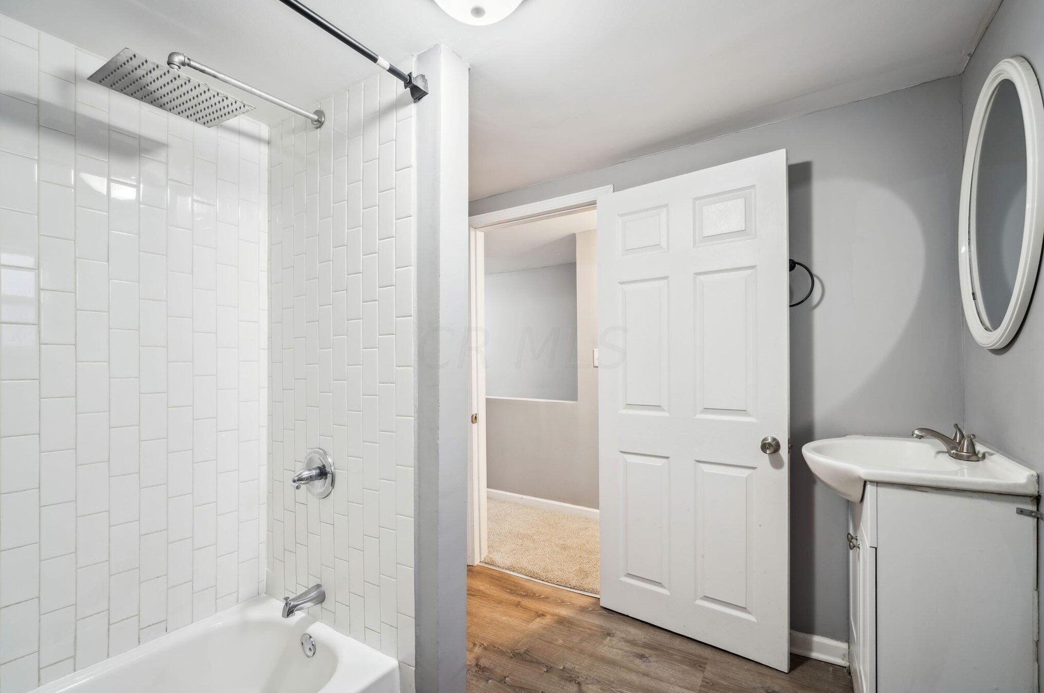 24 Innis Ave, Columbus OH  43207-1868 exterior