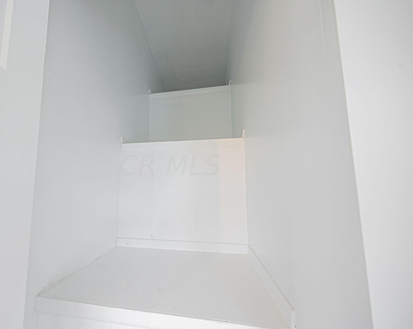 5481 Blue Ash Rd, Columbus OH  43229-3630 exterior