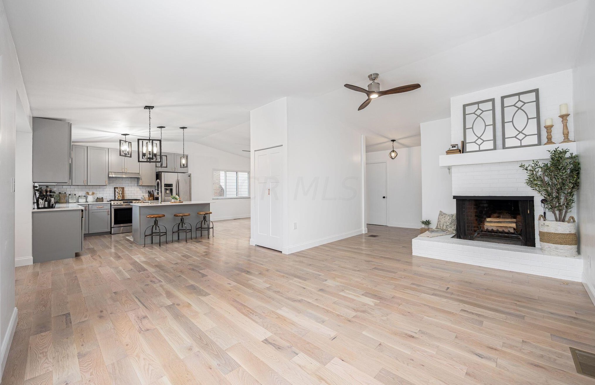 5481 Blue Ash Rd, Columbus OH  43229-3630 exterior