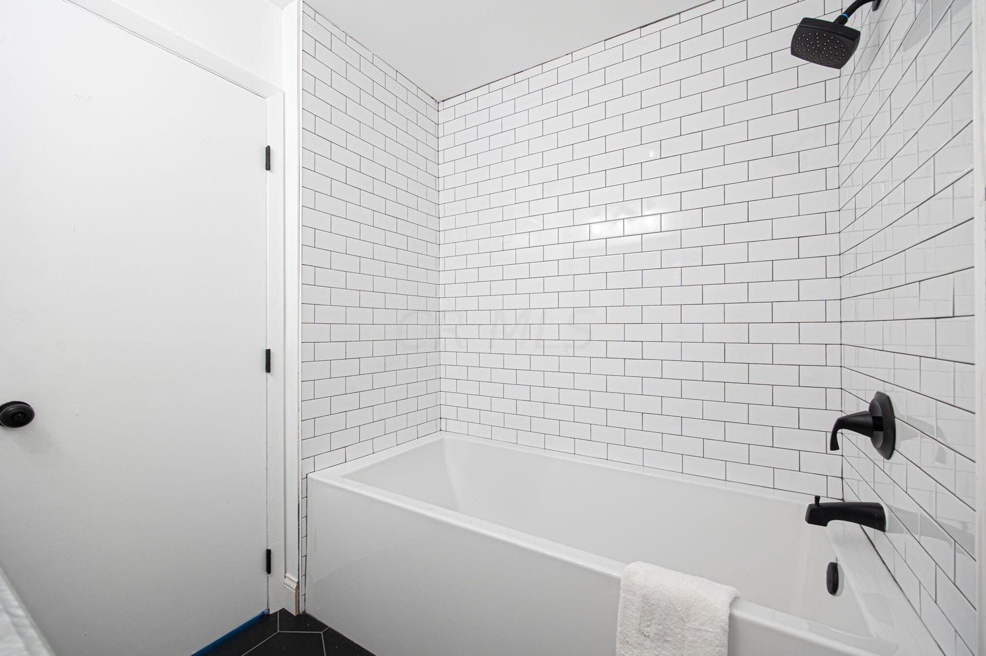 5481 Blue Ash Rd, Columbus OH  43229-3630 exterior