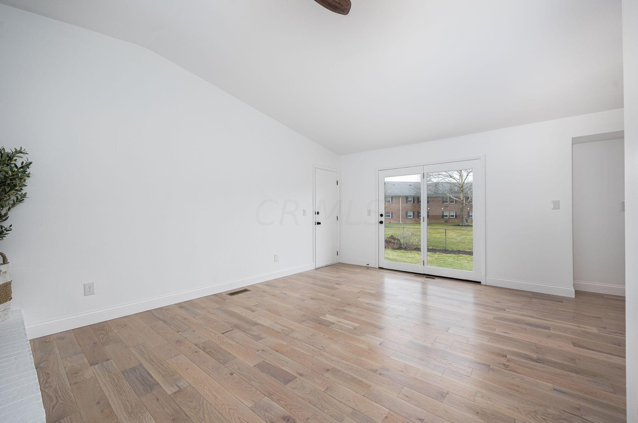 5481 Blue Ash Rd, Columbus OH  43229-3630 exterior