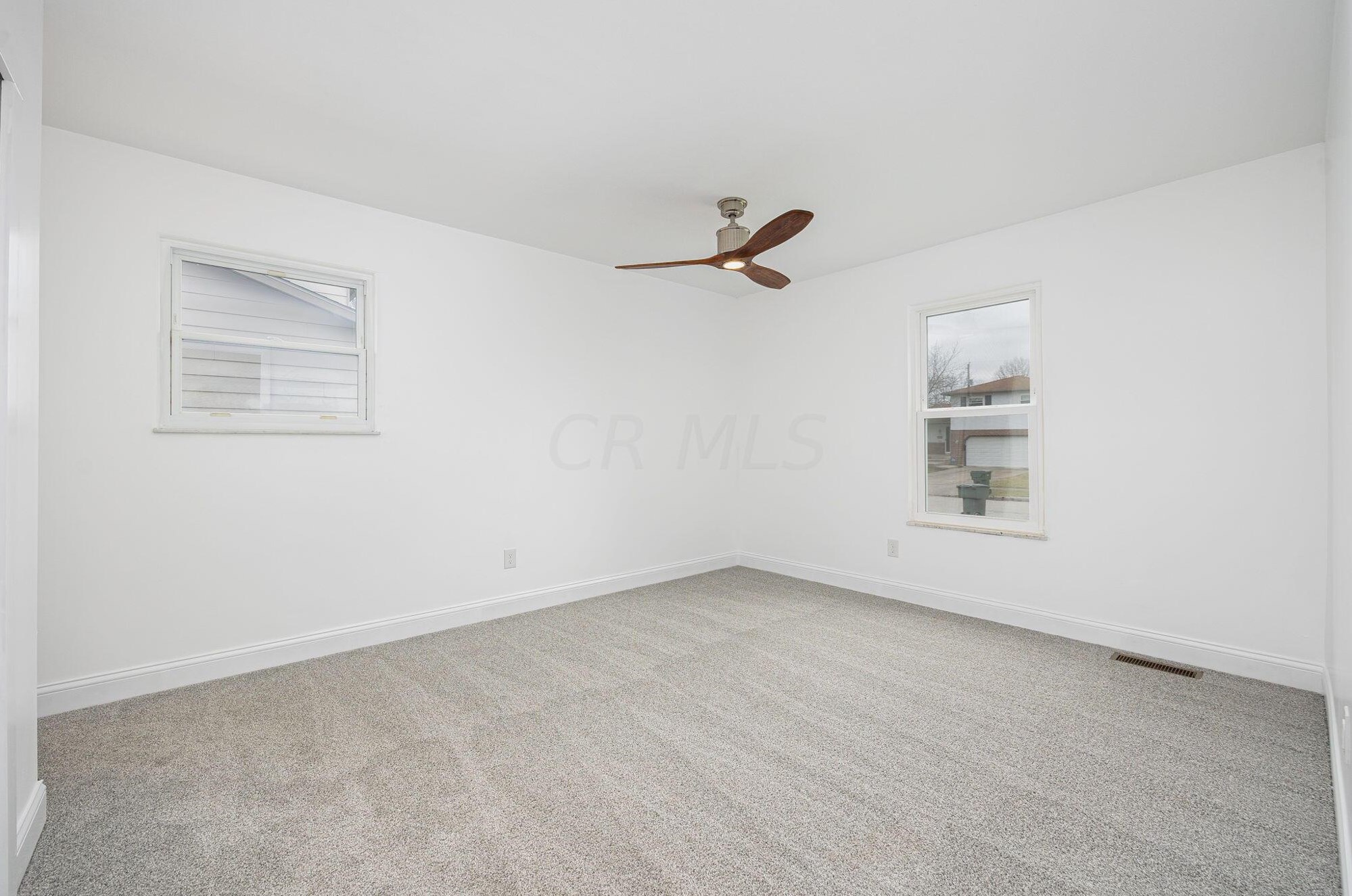 5481 Blue Ash Rd, Columbus OH  43229-3630 exterior