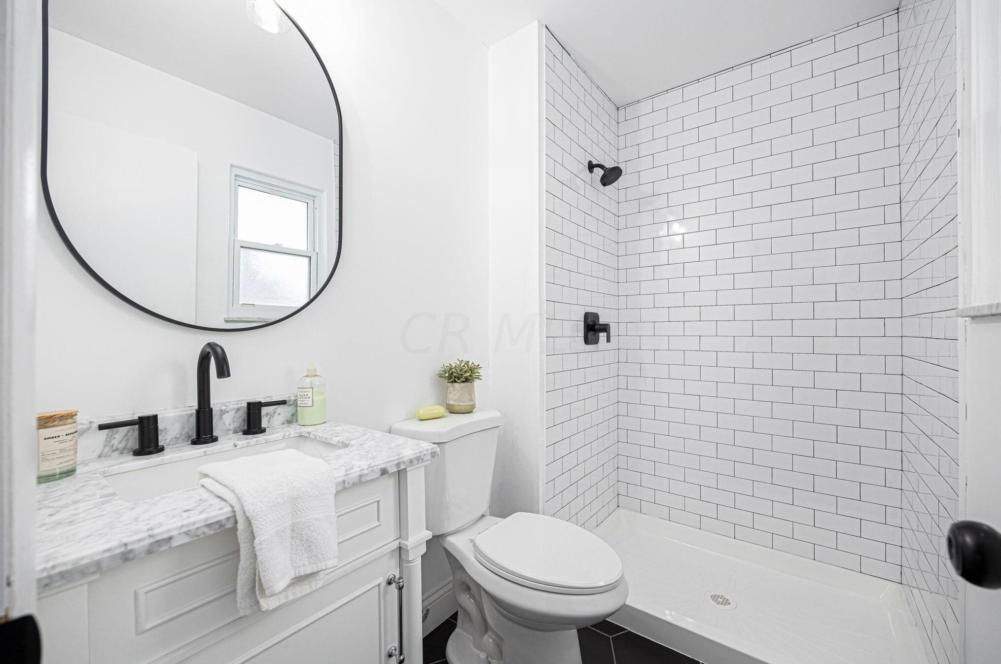 5481 Blue Ash Rd, Columbus OH  43229-3630 exterior