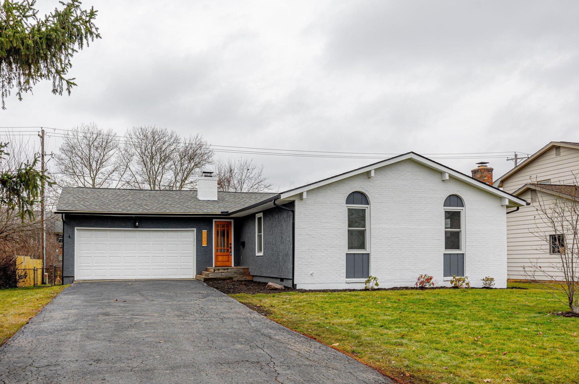 5481 Blue Ash Rd, Columbus OH  43229-3630 exterior