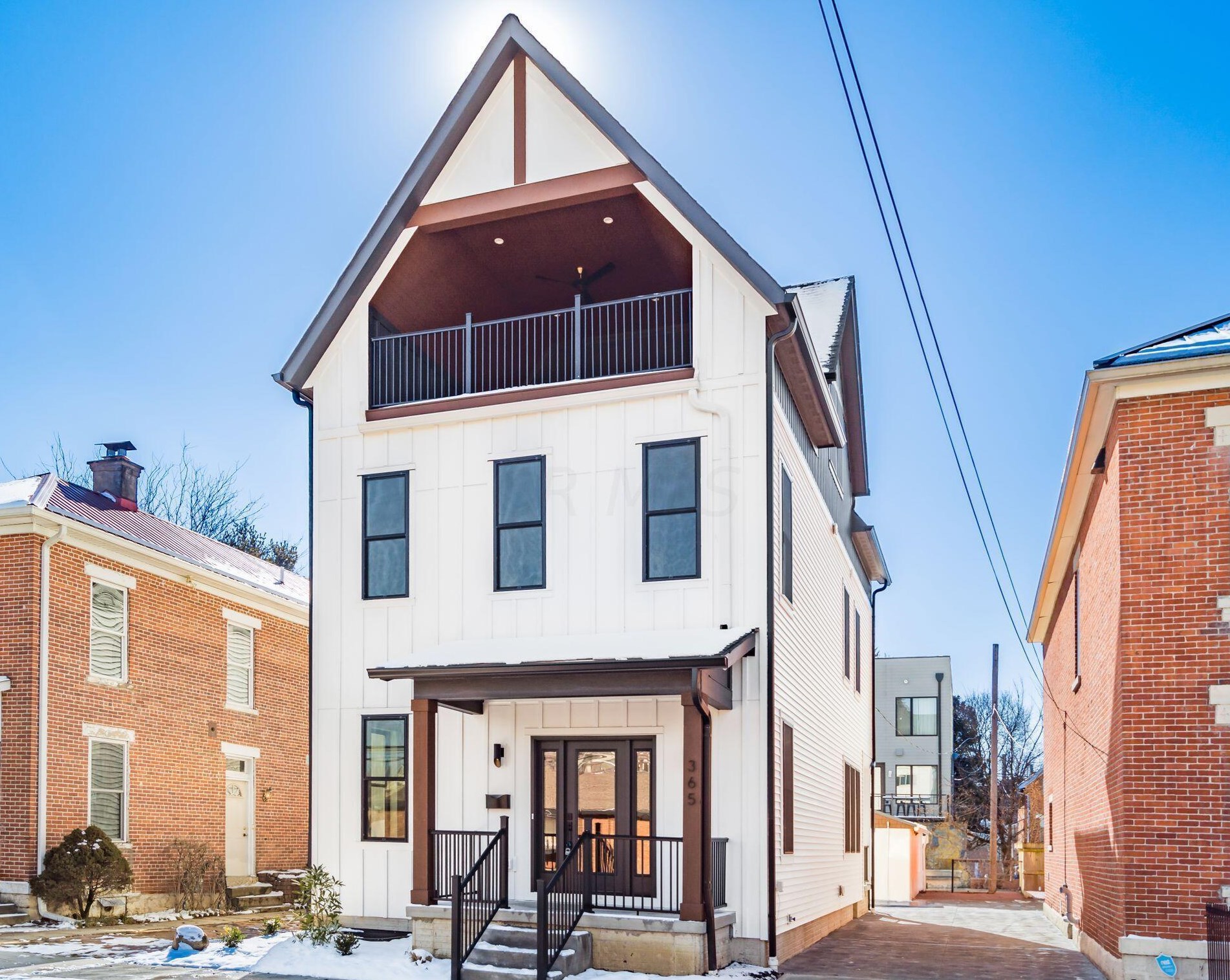 365 Siebert St, Columbus, OH 43206-2720