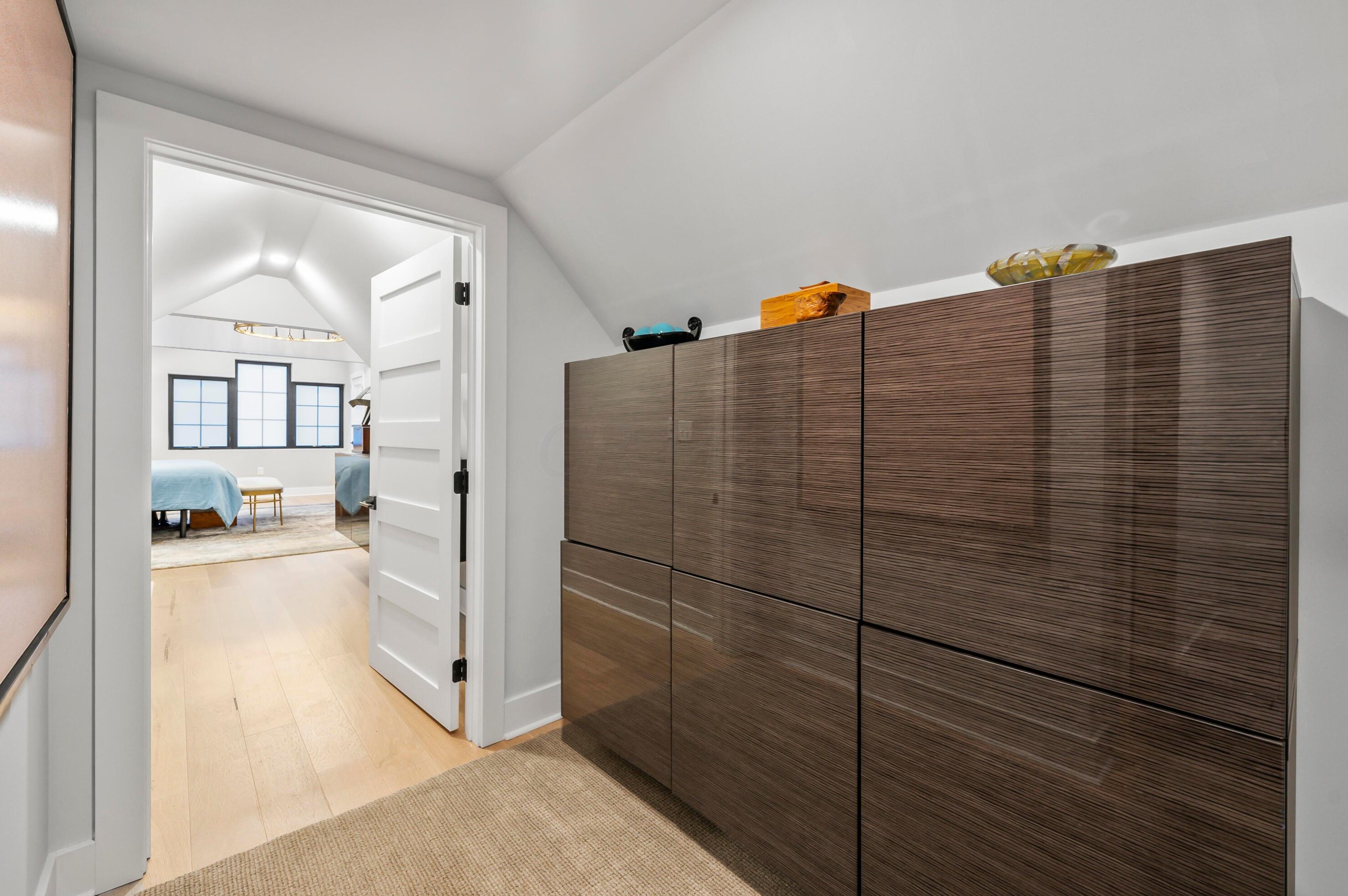 242 Thurman Ave, Columbus OH  43206-3580 exterior