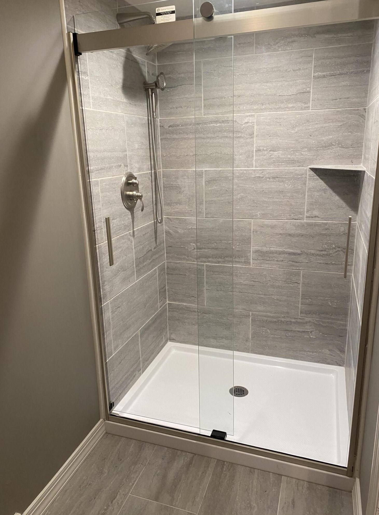 2290 Haverford Rd, Columbus OH  43220-4320 exterior