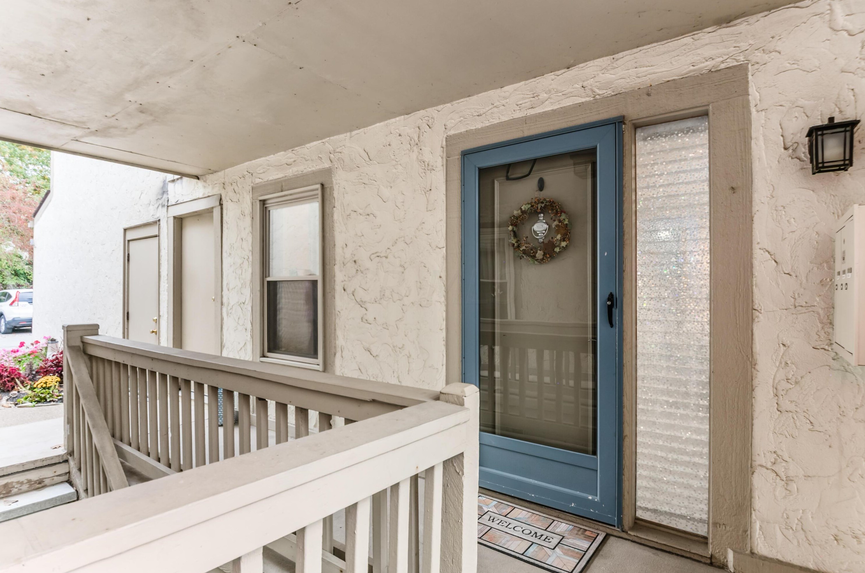 1207 Lake Shore Dr, Columbus, OH 43204-4870