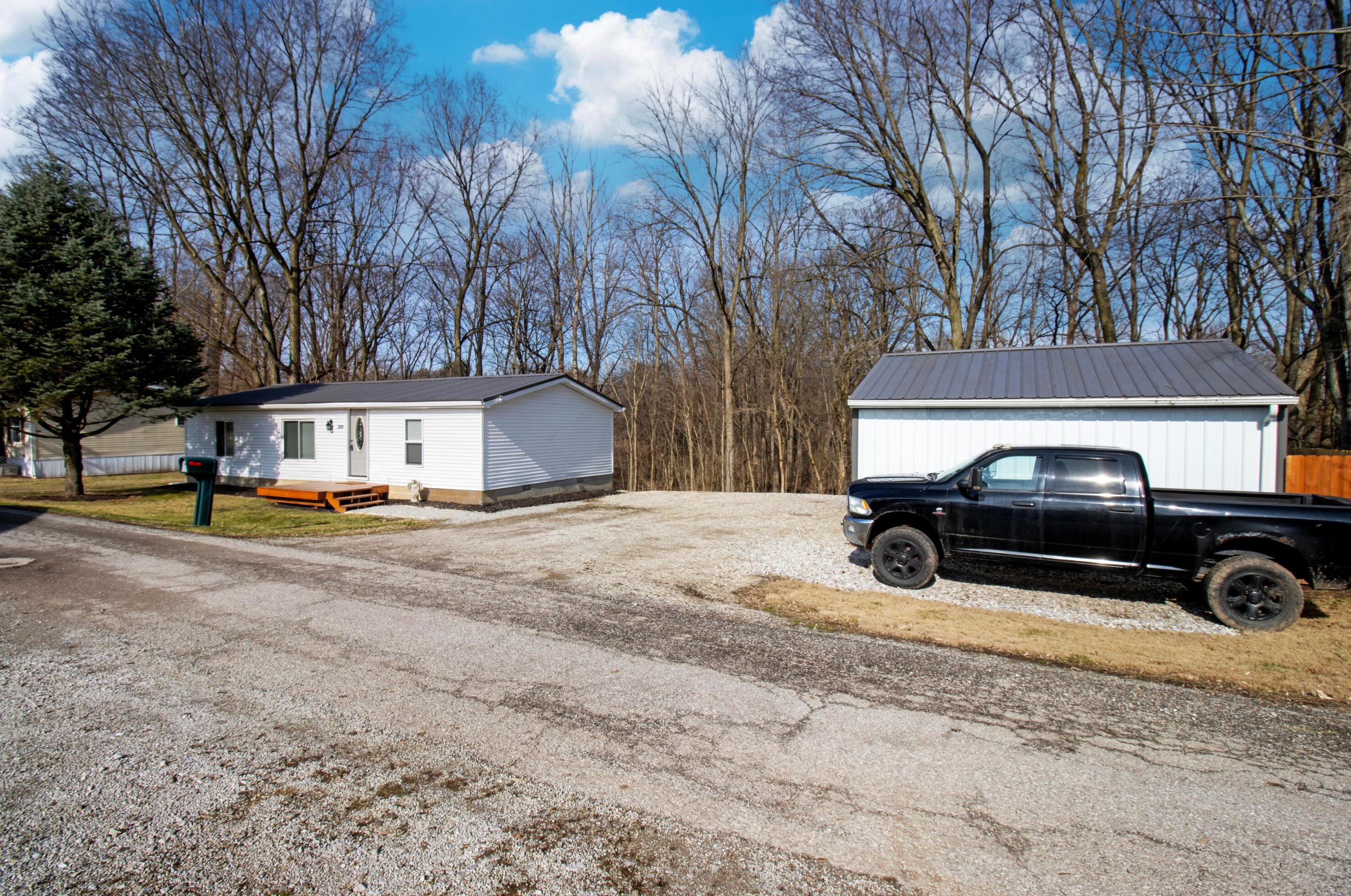 208 Gregory St, Cardington OH  43315-1114 exterior