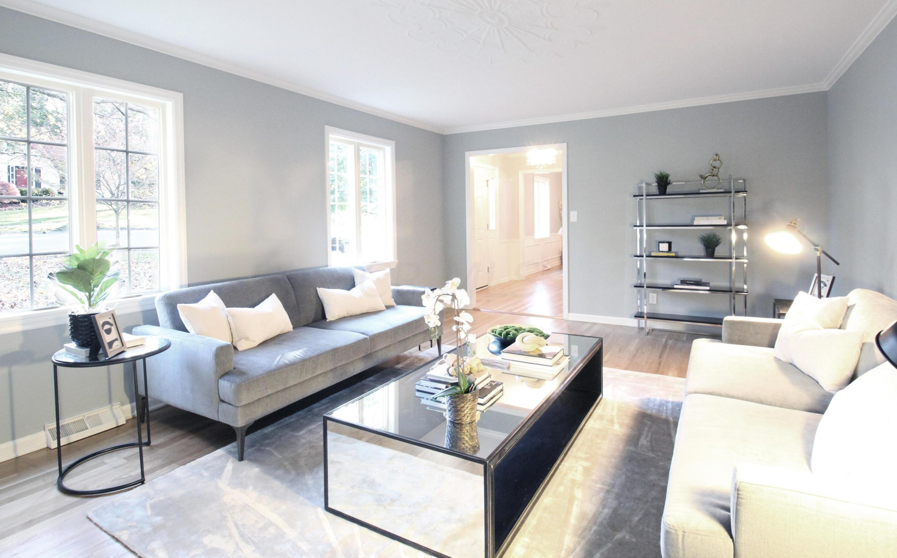 2290 Haverford Rd, Columbus OH  43220-4320 exterior