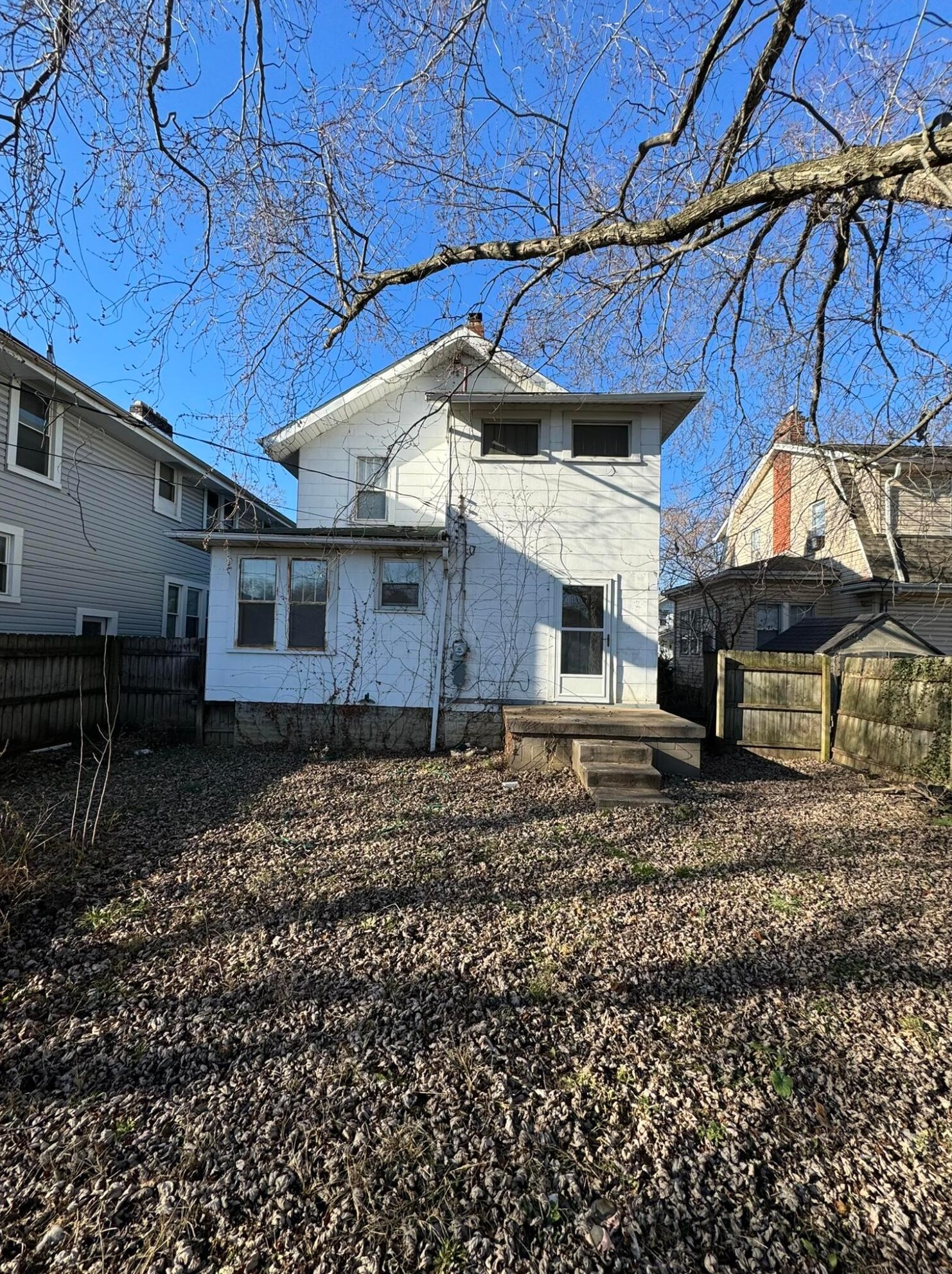 48 N Roys Ave, Columbus, OH 43204