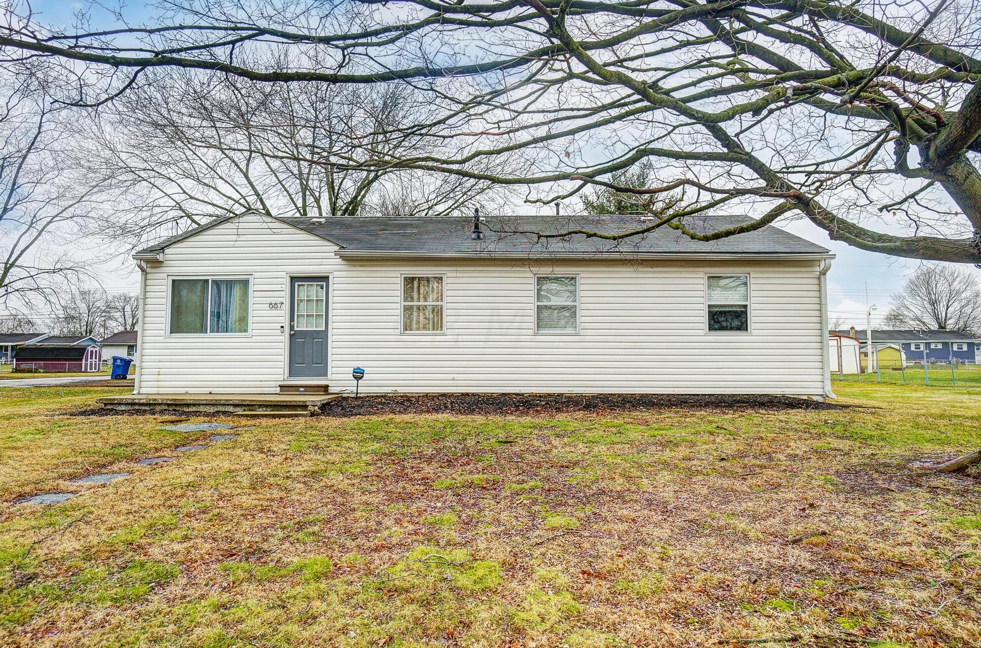 667 Colton Rd, Columbus OH  43207-3906 exterior