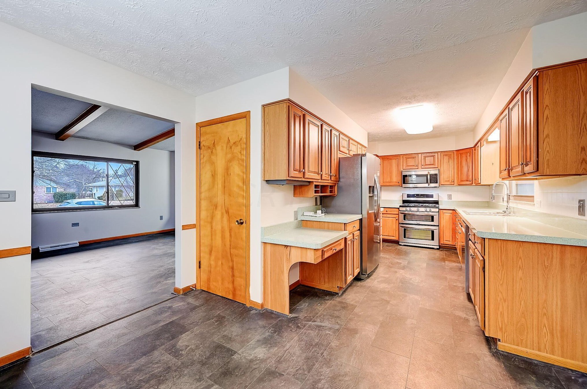 9563 Brookside Dr, Pickerington OH  43147-9206 exterior