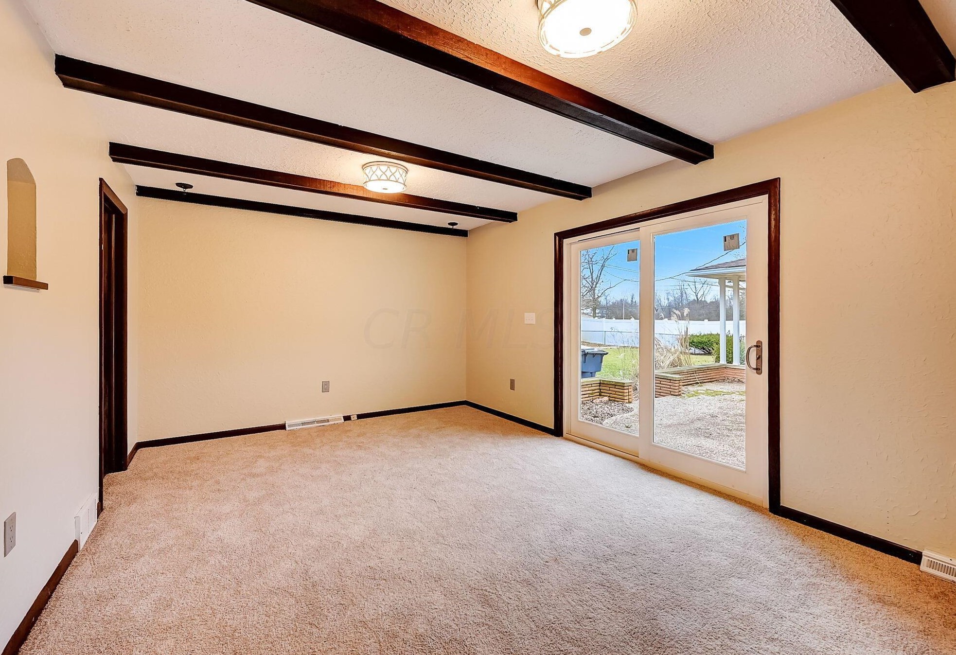 9563 Brookside Dr, Pickerington OH  43147-9206 exterior