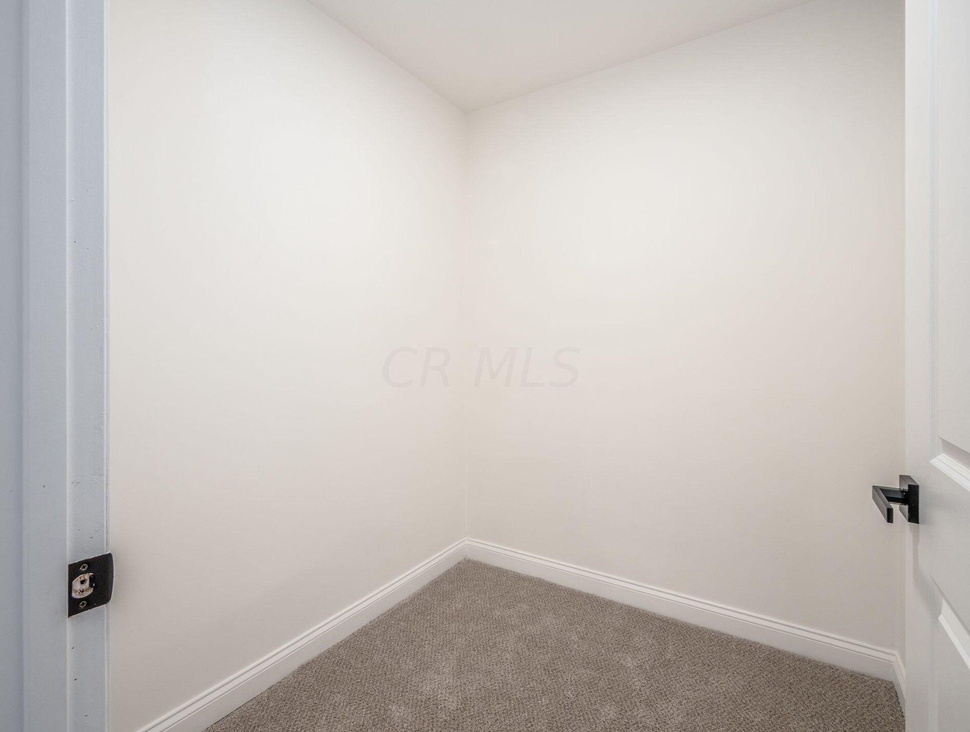 1111 Whittier St, Columbus OH  43206-3140 exterior